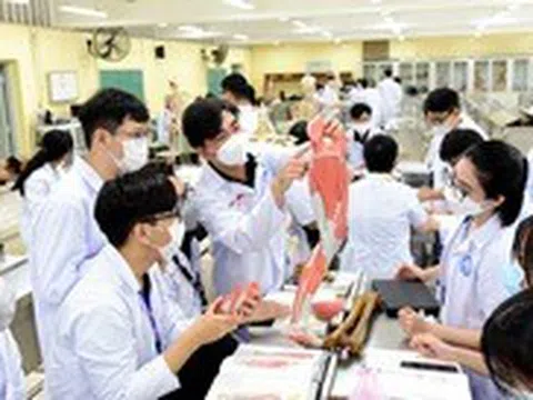 Giải pháp nào nâng chất lượng đào tạo y khoa?