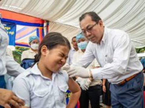 Campuchia tiêm phòng HPV miễn phí cho trẻ em gái 9 tuổi