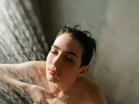 Nguy cơ đột quỵ ở người trẻ khi trời nóng, nhiệt độ thay đổi