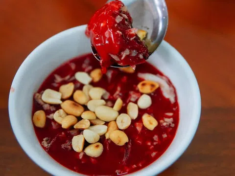 Sau bữa cỗ có tiết canh dê, nhiều người nhập viện