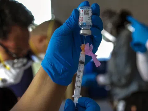 Chế tạo vaccine 'đón đầu' mọi chủng virus Corona