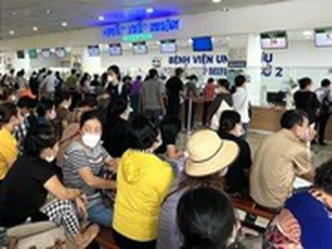 Bệnh viện Ung bướu TP.HCM quá tải, bệnh nhân ung thư chờ 4-6 tuần mới được xạ trị