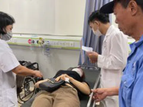 Còn 336 công nhân đang điều trị nghi ngộ độc thực phẩm, Bộ Y tế yêu cầu tập trung cứu chữa