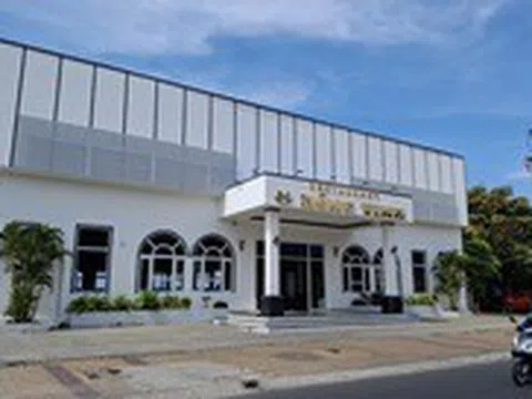 Sau nghi vấn ngộ độc ở Bình Thuận, nhà hàng tự đưa mẫu đi kiểm nghiệm đúng không?