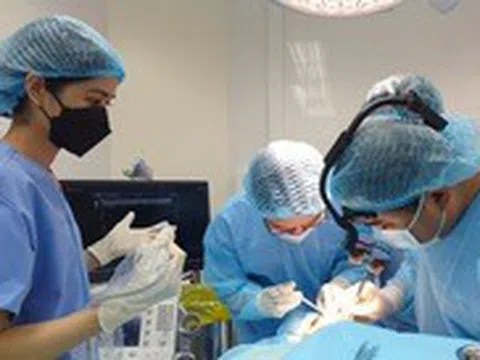 Biến chứng do căng chỉ rất khủng khiếp, là một 'báo động đỏ'