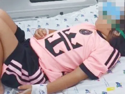 Bé gái phải đi cấp cứu khi bơi ở ao nhà