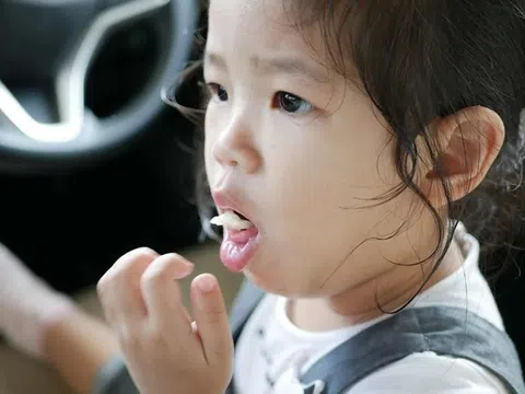 Chuyện gì xảy ra khi trẻ nuốt dị vật