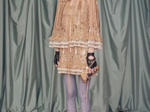 Bộ sưu tập Resort 2025 của Valentino