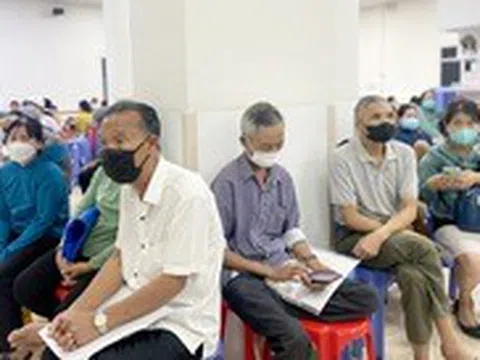 Cuộc chiến ngăn làn sóng ung thư - Kỳ 3: Người mắc K tăng, tuyến cuối 'gồng mình'