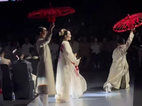 Linh Nga kết show Vũ Việt Hà bằng điệu múa