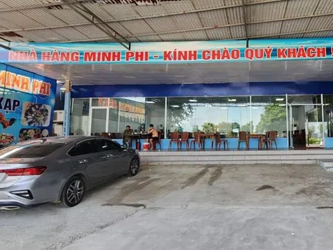 Du khách bị xua đuổi khi phàn nàn về giá đồ ăn ở Hạ Long
