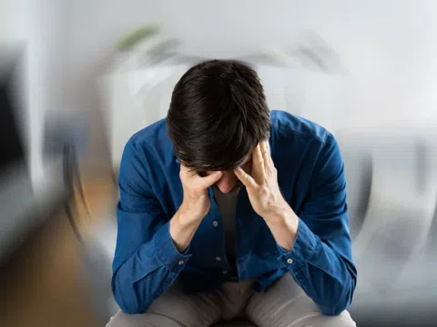 Một kiểu đau đầu cảnh báo bệnh lý nguy hiểm