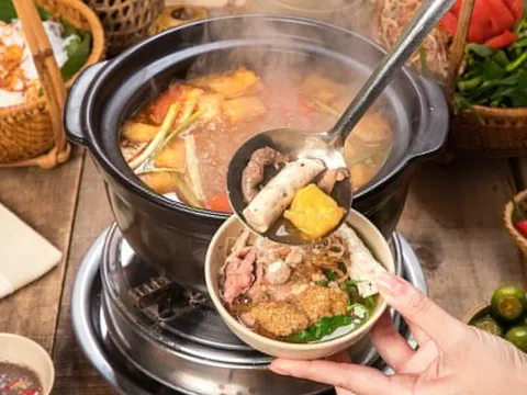 Người phụ nữ phải đi cấp cứu sau khi ăn lẩu
