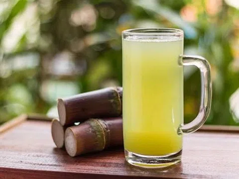 Nước mía dù tốt cũng thành 'thuốc độc' nếu mắc sai lầm này