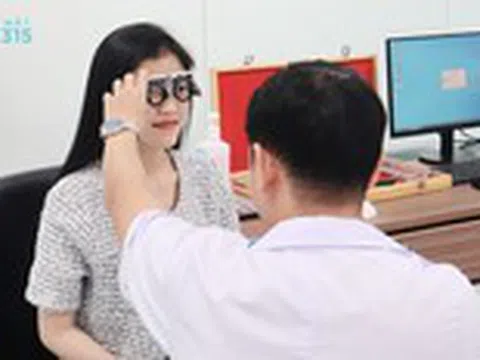 Bí quyết chăm sóc bảo vệ mắt vào mùa mưa