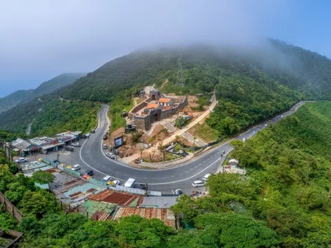 Hải Vân Quan vẫn đóng cửa sau trùng tu
