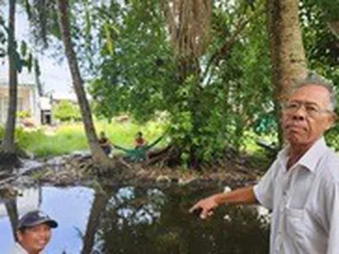 Dân đóng cửa, bỏ nhà đi vì khói từ lò đốt rác thải y tế