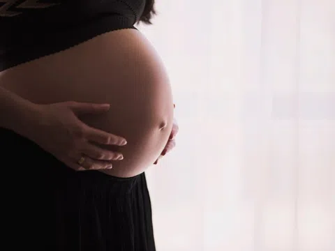 Cách chăm sóc da an toàn khi mang thai