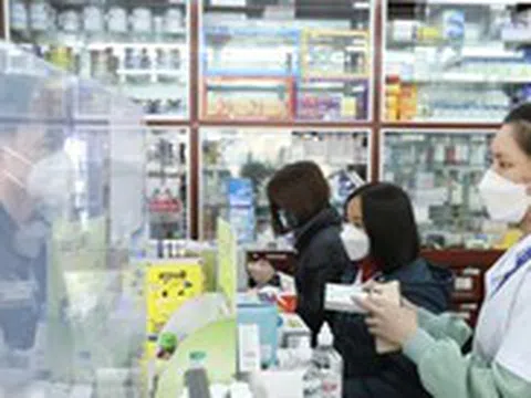 Thiếu thuốc, thiết bị y tế 'cục bộ': Đấu thầu vẫn khó khăn