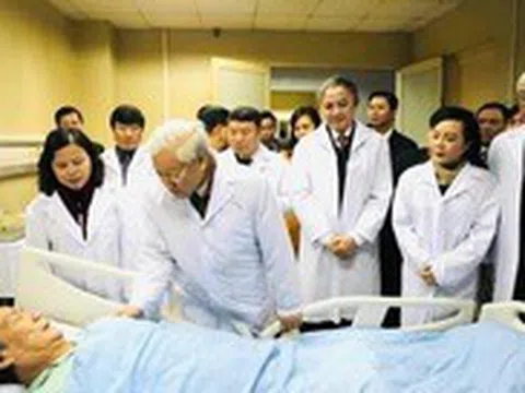 Những kỷ niệm của 'bác sĩ Hà Khắc Tiến' với Tổng bí thư Nguyễn Phú Trọng