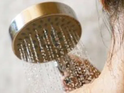 Tắm gội tưởng 'thường thôi' nhưng chớ phạm những sai lầm này