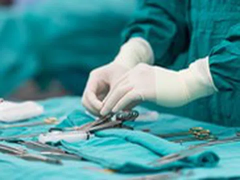 'Giờ vàng' để cứu tinh hoàn bị xoắn, đêm cũng phải đến viện