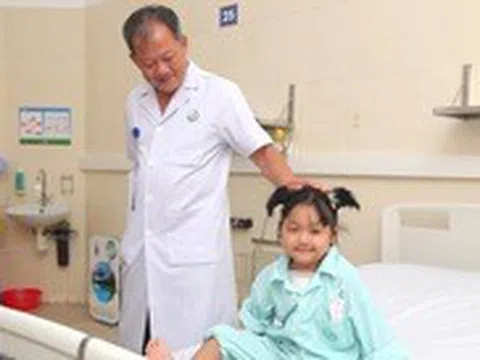Bé gái 7 tuổi được ghép tim, hồi sinh sự sống