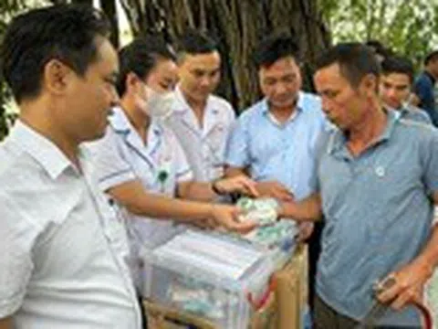Hà Nội lập tổ chống dịch cơ động, phát thuốc cho người dân khu vực ngập úng