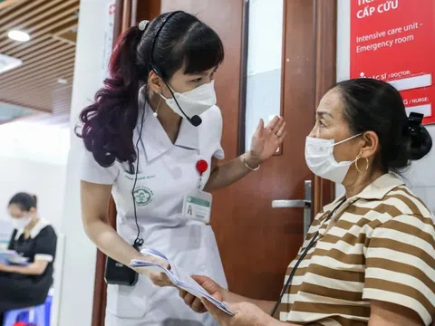 Lần đầu thong thả đi khám, không áp lực giờ giấc ở BV Bạch Mai