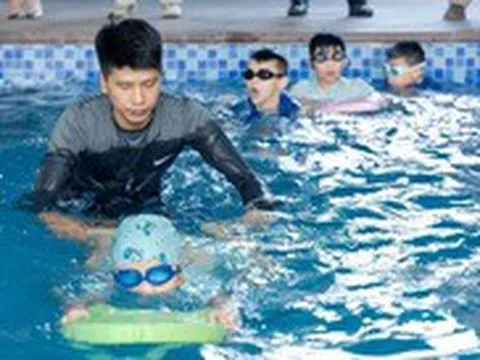 Phòng chống đuối nước, biết bơi liệu đã đủ?