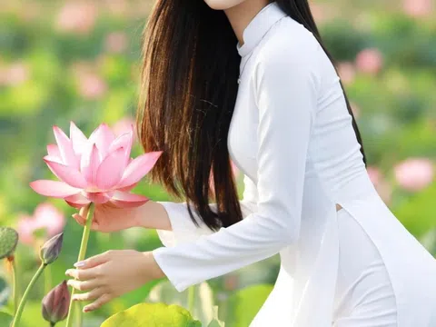 Gu mặc đời thường của Hoa hậu Quế Anh
