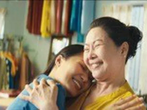 Tri ân mùa Vu lan: Hãy quan tâm sức khỏe cha mẹ