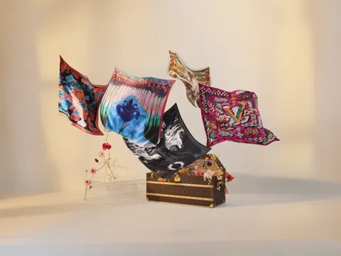 Dấu ấn nghệ thuật trên khăn lụa LV Art Silk Square