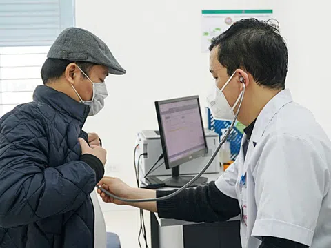 Kê toa thuốc bất hợp lý: 'Một tiền gà, ba tiền thóc'