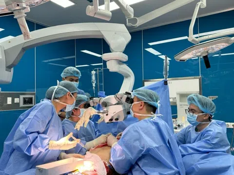 Thai phụ nhập viện cấp cứu sau khi 'độ' vòng ba