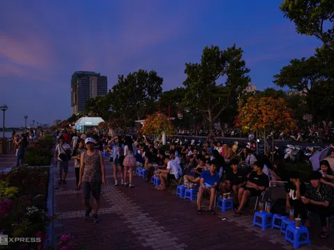 Uống cà phê, ngắm bình minh ven sông Hàn từ 4h