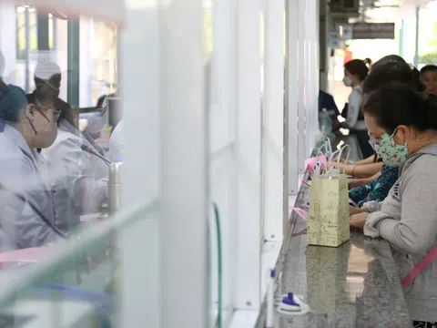 Thực phẩm chức năng trong đơn thuốc: Bệnh nhân từ chối mua được không?