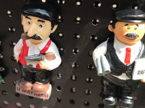 Sicily cấm quà lưu niệm liên quan mafia để thành 'thủ phủ văn hoá'