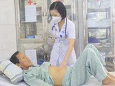 Điều trị cho bệnh nhân nhiều giun móc còn sống ngo ngoe trong ruột, gây thiếu máu