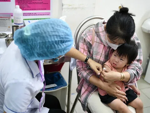 TP.HCM đã tiêm hơn 9.200 liều vaccine sởi trong 2 ngày