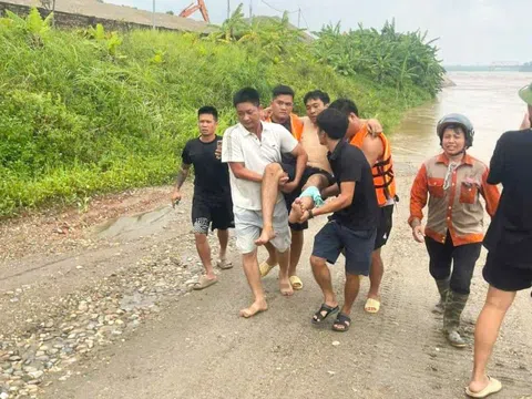Một người chấn thương nặng trong vụ sập cầu Phong Châu