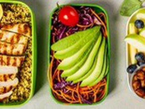 Giảm cân nên tập trung vào dinh dưỡng hay tính calo?