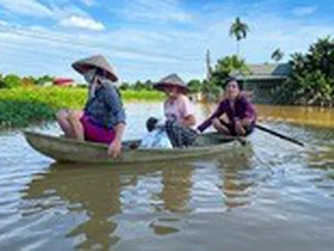 Hơn 500 người vùng ngập lụt Hà Nội cùng mắc một loại bệnh, cần đặc biệt lưu ý gì?