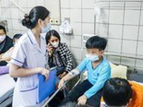 Tụ cầu vàng gây ngộ độc ra sao?