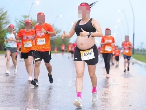 Thấy gì từ hình ảnh thai phụ 7 tháng chạy marathon?