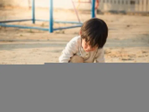 Một thói quen khiến trẻ dễ nhiễm giun đũa