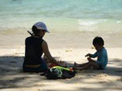 Trào lưu mẹ đơn thân ẩn chứa nhiều nỗi lo