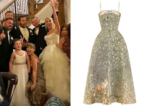 Taylor Swift diện đầm của nhà thiết kế Việt