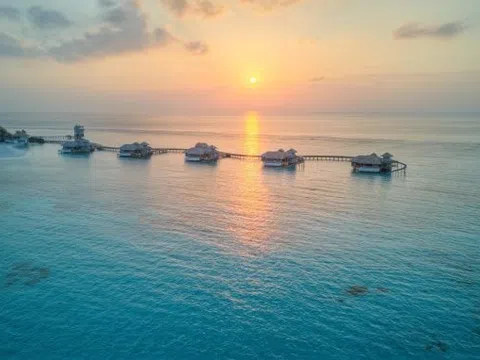 Trải nghiệm resort 4.200 USD một đêm