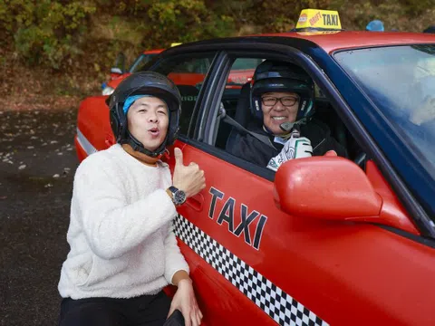 Drift taxi như phim 'Fast & Furious' ở Nhật Bản